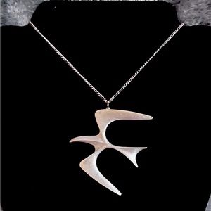 Sarah Coventry 1963 “Mr. Seagull” necklace pendant & chain pewter/silvertone